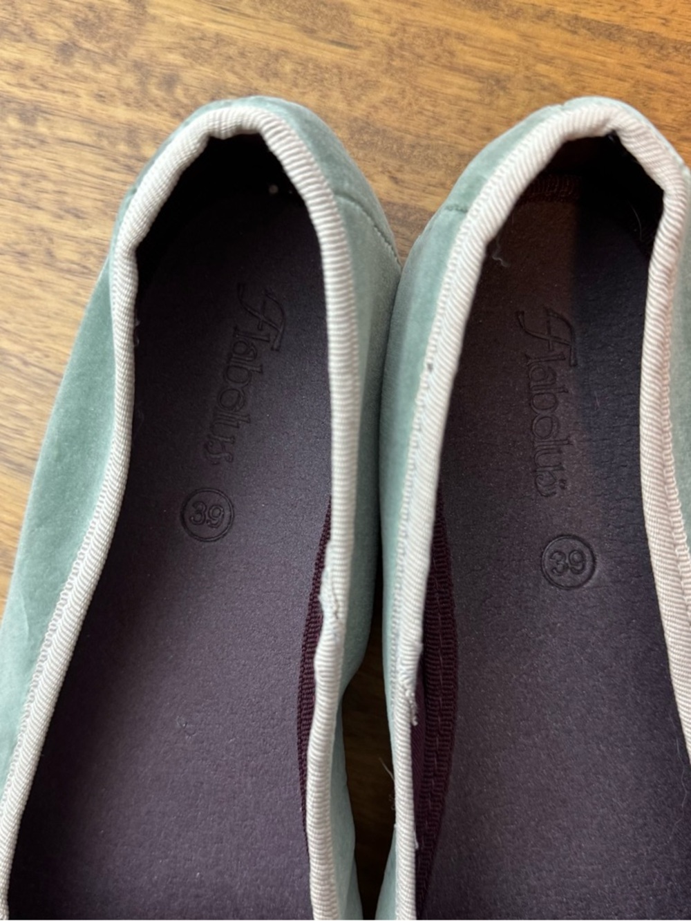 Flabelus Shikoku Women's Velvet Slip-On Flats in Sage Green Size 39 - Picture 4 of 10
